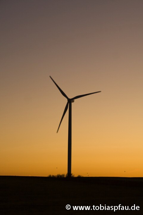 Erneuerbare Energie - Windrad - 