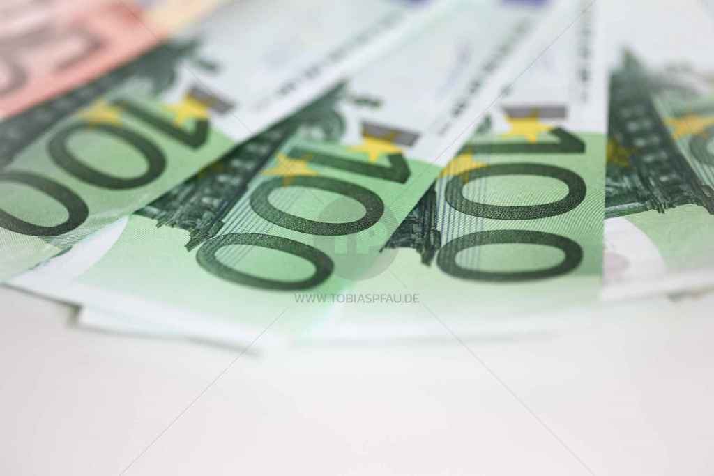 tpfau IMG 7530 Geldscheine Noten 100 Euro