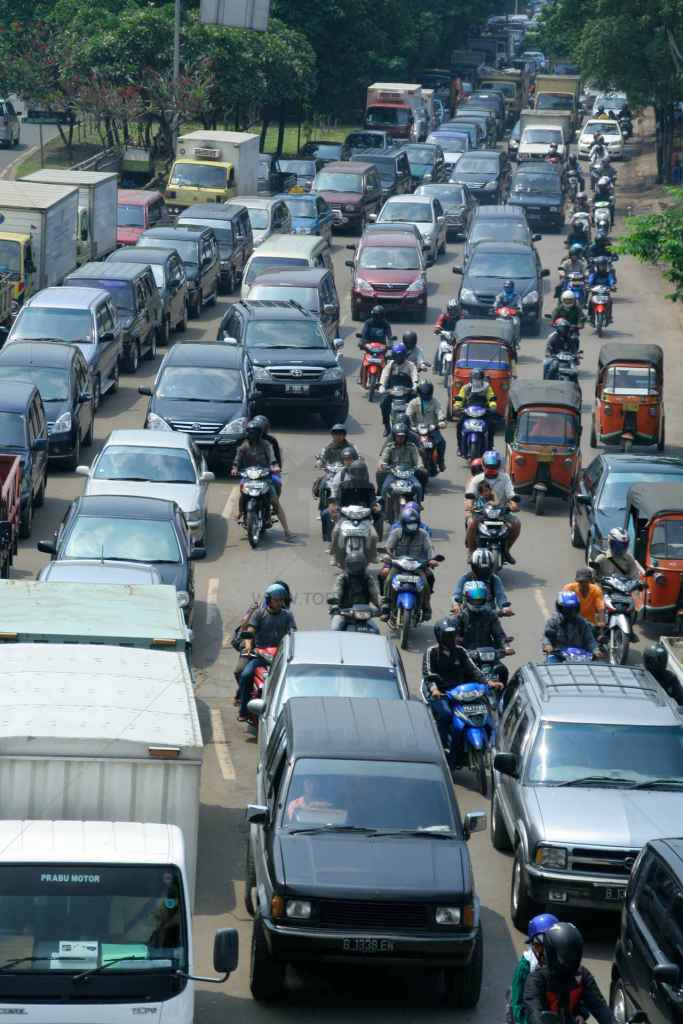 tpfau  MG 9112 Jakarta city stau Verkehr